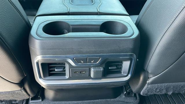 Photo of 2021 White Frost Tricoat GMC Sierra 2500