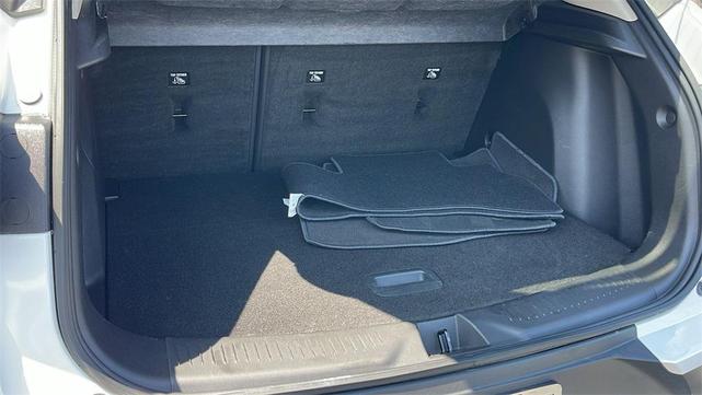 Photo of 2022 Summit White Buick Encore GX