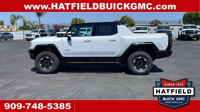 Photo of 2025 Interstellar White GMC HUMMER EV Pickup