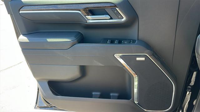 Photo of 2025 Onyx Black GMC Sierra 1500