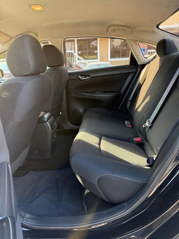 Photo of 2018 Super Black Nissan Sentra