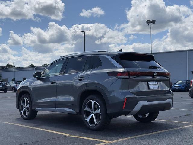 Photo of 2025 Platinum Gray Metallic Volkswagen Tiguan