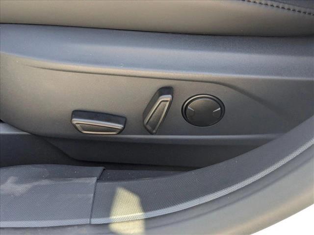Photo of 2025 Star White Ford Mustang Mach-E
