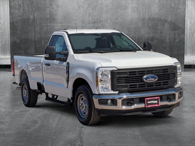 Photo of 2025 Oxford White Ford F-250