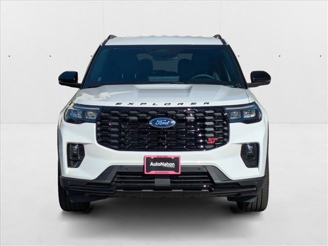 Photo of 2025 Star White Ford Explorer