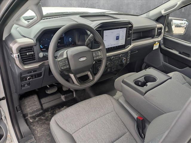 Photo of 2025 Oxford White Ford F-150