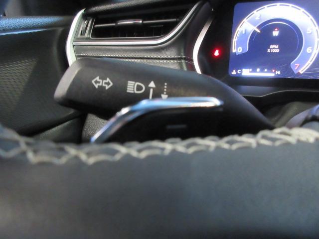 Photo of 2024 Bright White Clearcoat Jeep Grand Cherokee L