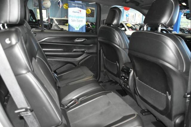 Photo of 2024 Bright White Clearcoat Jeep Grand Cherokee L