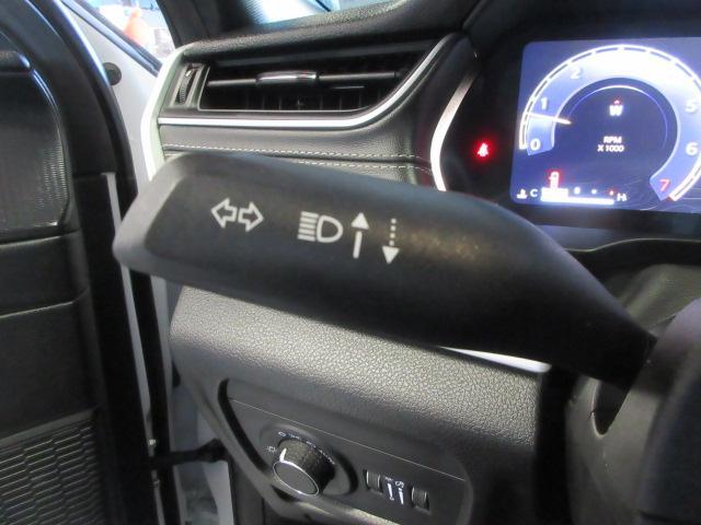 Photo of 2024 Bright White Clearcoat Jeep Grand Cherokee L