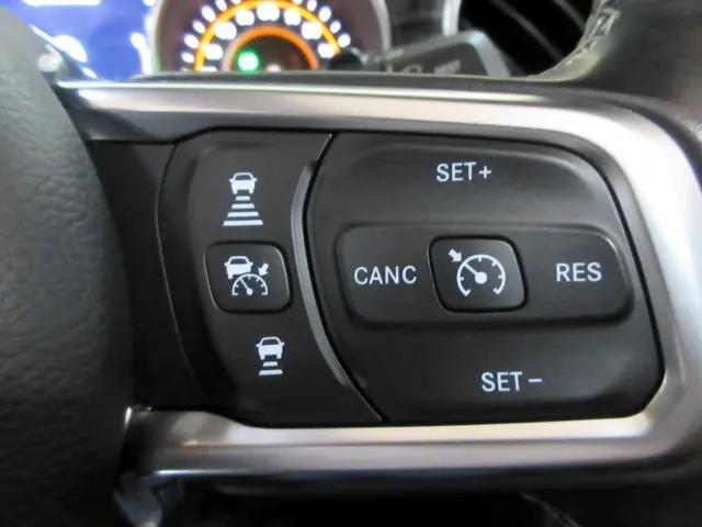 Photo of 2020 Black Clearcoat Jeep Wrangler Unlimited