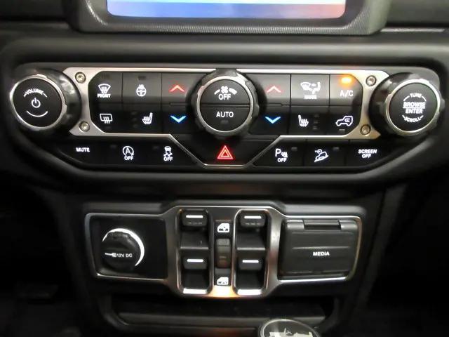 Photo of 2020 Black Clearcoat Jeep Wrangler Unlimited