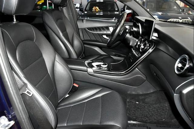 Photo of 2018 Blue Mercedes-Benz GLC 300