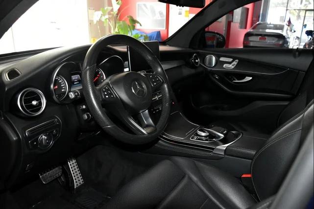 Photo of 2018 Blue Mercedes-Benz GLC 300
