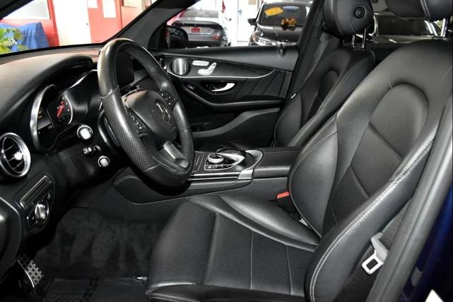 Photo of 2018 Blue Mercedes-Benz GLC 300