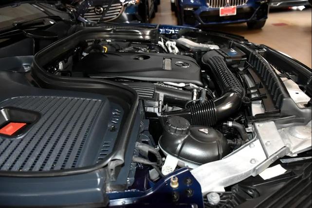 Photo of 2018 Blue Mercedes-Benz GLC 300