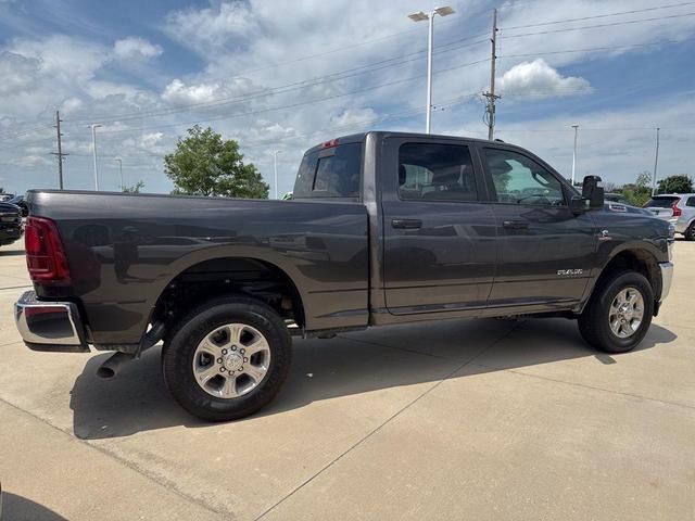 Photo of 2025 Granite Crystal Metallic Clearcoat RAM 2500