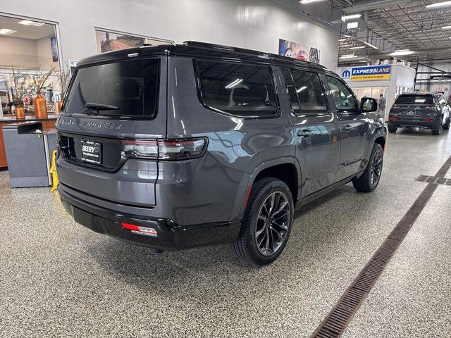 Photo of 2025 Baltic Gray Metallic Clearcoat Jeep Grand Wagoneer