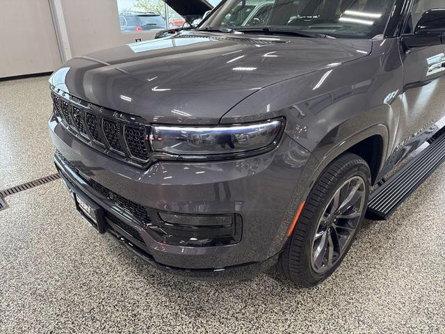 Photo of 2025 Baltic Gray Metallic Clearcoat Jeep Grand Wagoneer