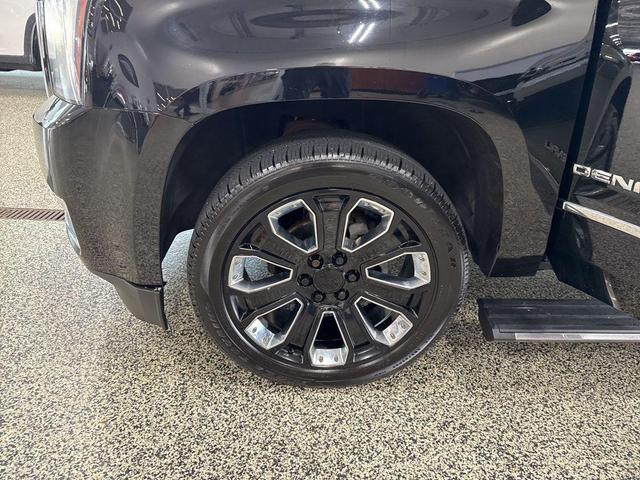 Photo of 2018 Onyx Black GMC Yukon XL
