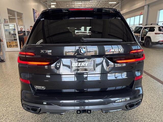 Photo of 2024 Black Sapphire Metallic BMW X7