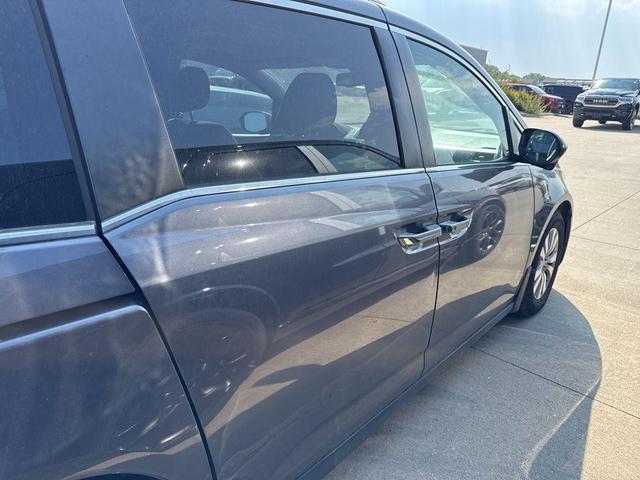 Photo of 2016 Lunar Silver Metallic Honda Odyssey