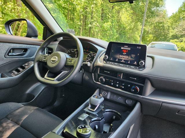 Photo of 2023 Caspian Blue Metallic Nissan Rogue