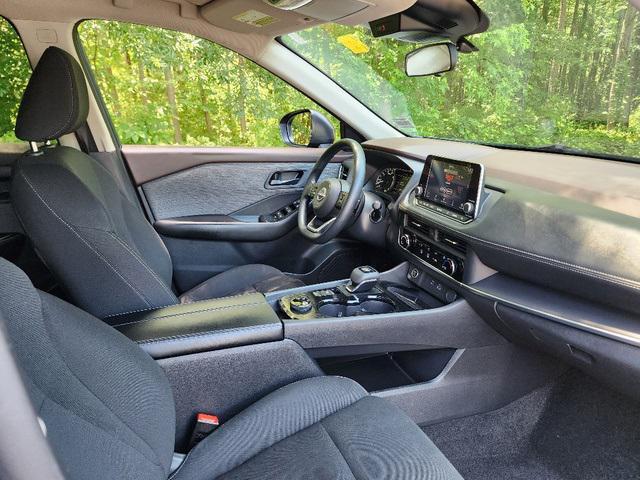 Photo of 2023 Caspian Blue Metallic Nissan Rogue