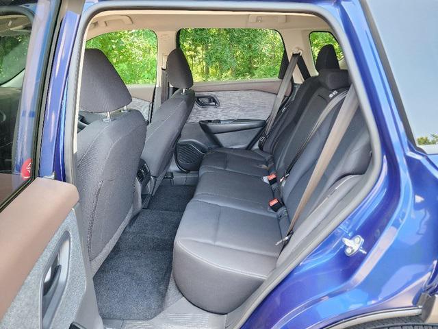 Photo of 2023 Caspian Blue Metallic Nissan Rogue