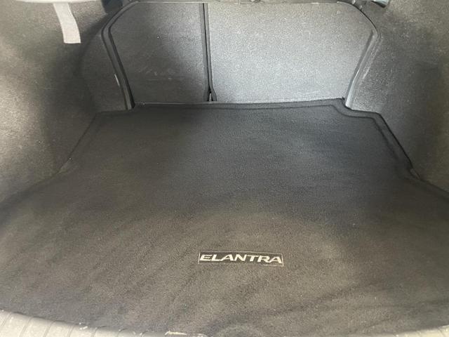 Photo of 2017 Electric Blue Metallic Hyundai ELANTRA