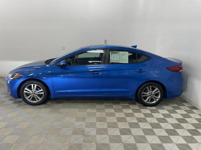 Photo of 2017 Electric Blue Metallic Hyundai ELANTRA