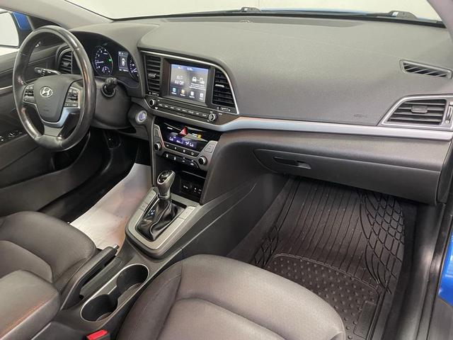 Photo of 2017 Electric Blue Metallic Hyundai ELANTRA