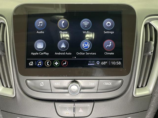 Photo of 2024 Summit White Chevrolet Malibu
