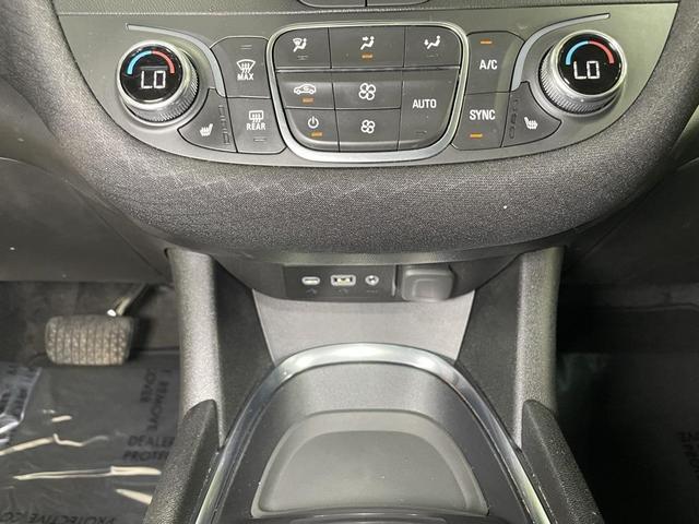 Photo of 2024 Summit White Chevrolet Malibu