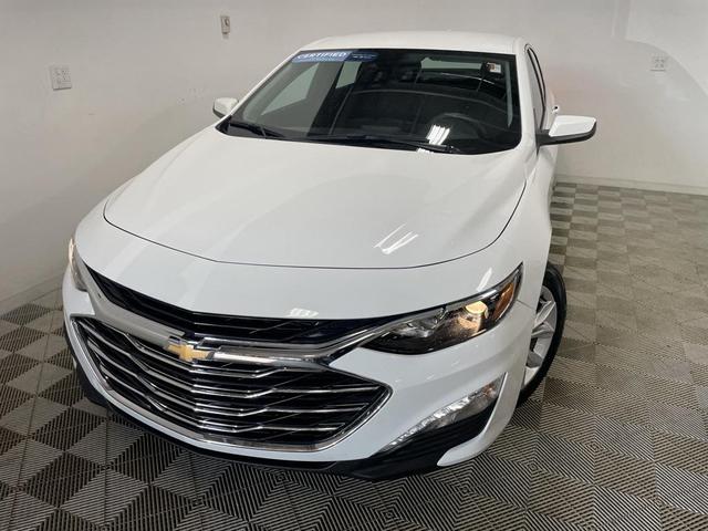 Photo of 2024 Summit White Chevrolet Malibu