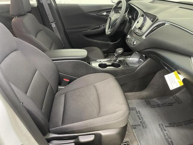 Photo of 2024 Summit White Chevrolet Malibu