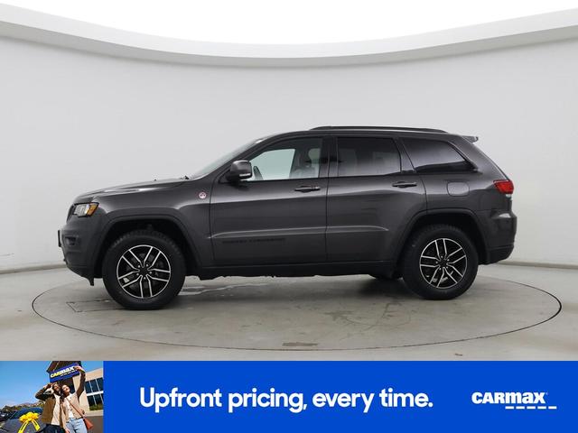 Photo of 2020 Gray Jeep Grand Cherokee