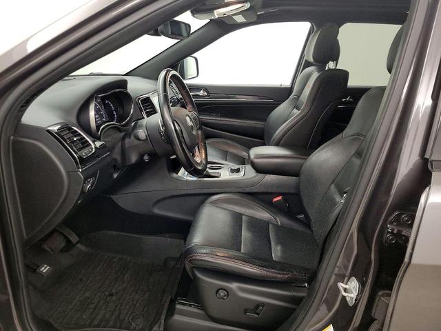 Photo of 2020 Gray Jeep Grand Cherokee