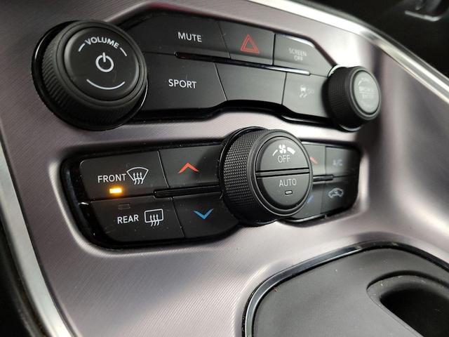 Photo of 2019 Black Dodge Challenger