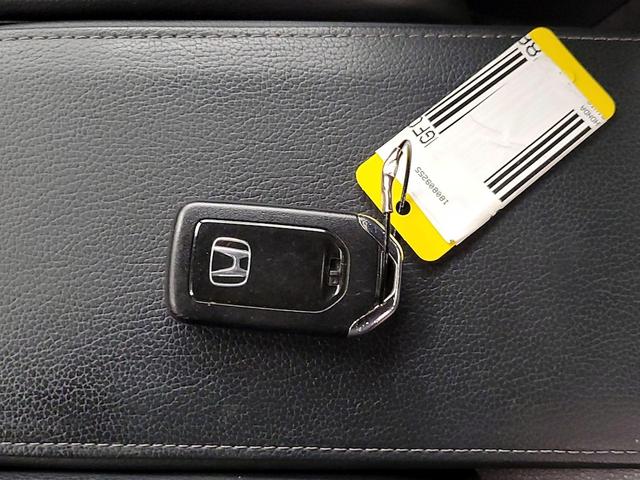 Photo of 2021 Gray Honda Civic
