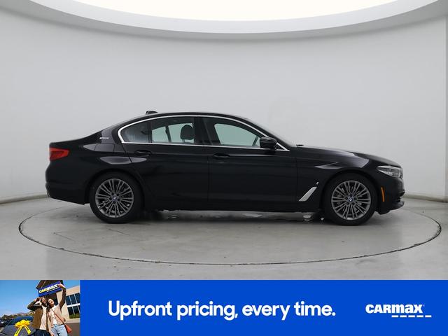 Photo of 2019 Black BMW 530e