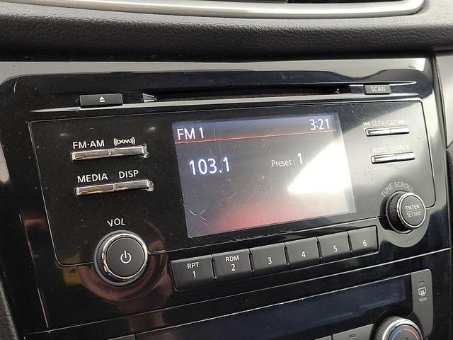 Photo of 2016 Gray Nissan Rogue