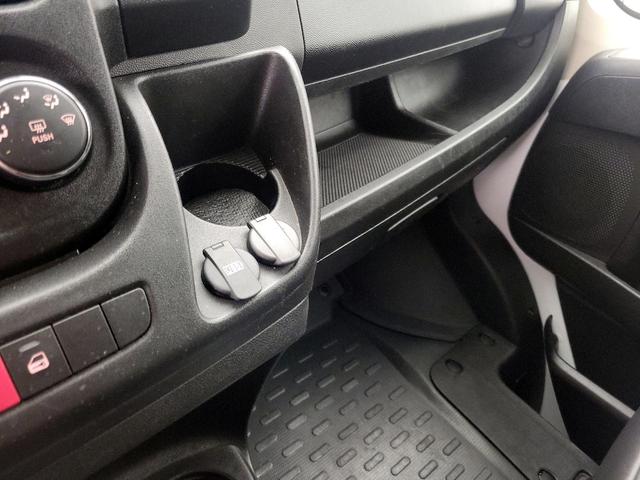 Photo of 2021 White RAM ProMaster 2500