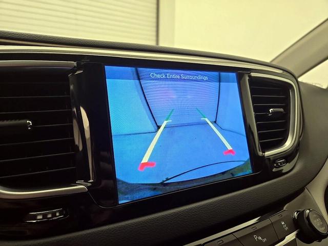Photo of 2017 Red Chrysler Pacifica