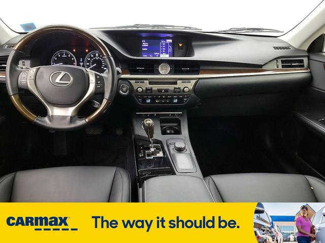 Photo of 2013 Silver Lexus ES 350