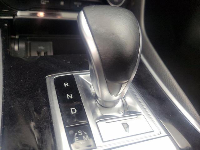 Photo of 2017 Gray INFINITI QX30