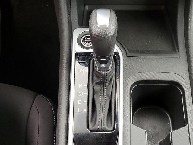 Photo of 2023 Gray Nissan Sentra