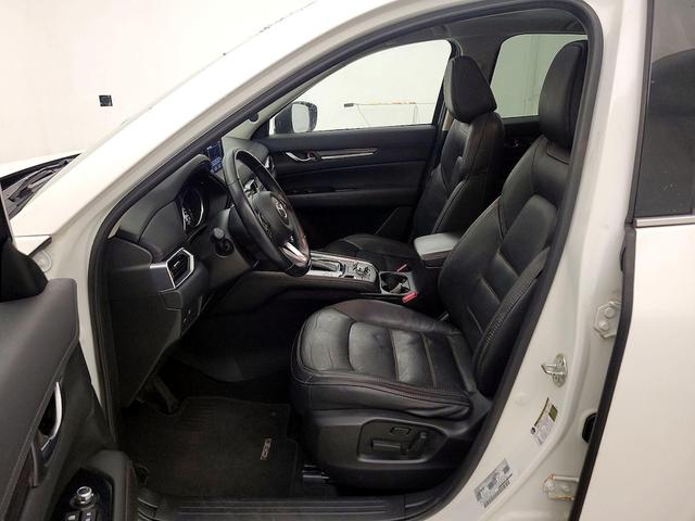 Photo of 2017 White Mazda CX-5