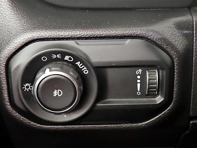 Photo of 2023 Black Jeep Wrangler