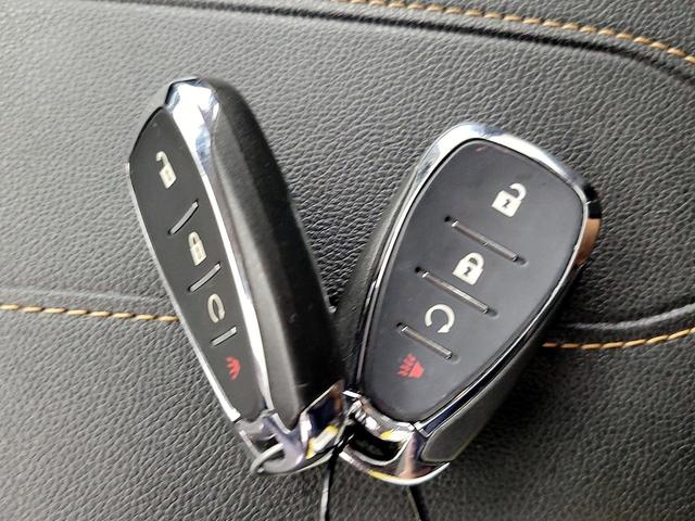Photo of 2020 Black Chevrolet Traverse