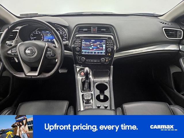 Photo of 2016 Black Nissan Maxima